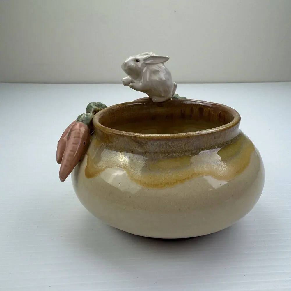 Vintage Easter Bunny Pottery Candy Bowl w Carrots Rabbit Spring Decor